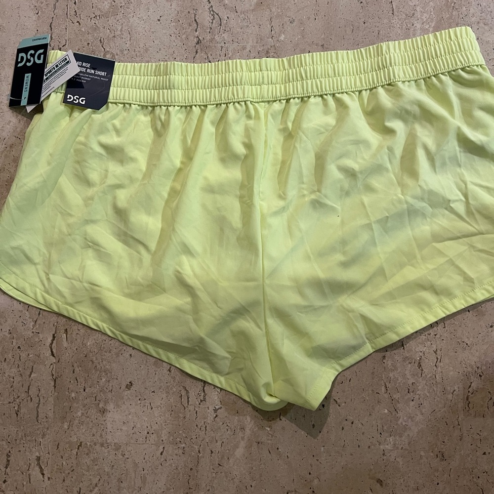 DSG Shorts Women's Mid Rise Stride Running  Shorts 3" Size 2xl Lo Vis Yellow - Picture 2 of 5